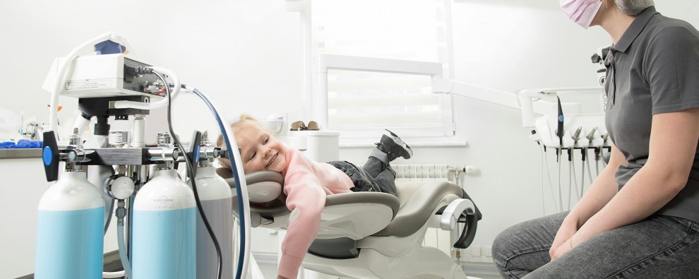 Your Child’s First Dental Visit: A Guide for Parents in Redcliffe